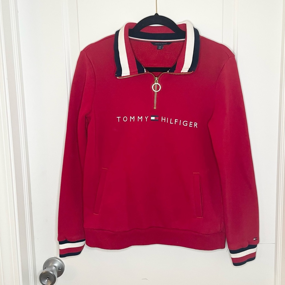 Tommy Hilfiger vintage women’s size Small petite red Quarter (1/4) zip sweater